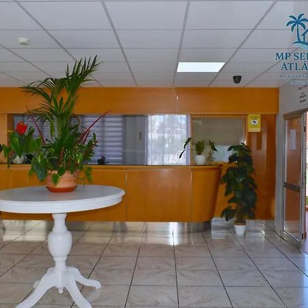 Estudio Balcon Y Piscina Valle Luz En